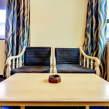 Hotel Kadamb Residency ムンバイ エクステリア 写真